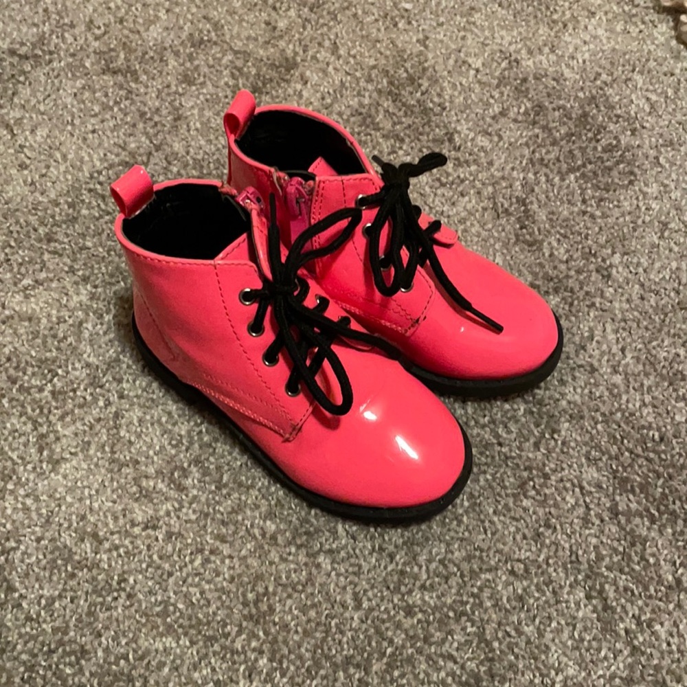 Girls’ Hot Pink Boots